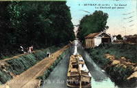 5 - SEVRAN (S - et - O ). - Le Canal  - Le Chaland qui passe